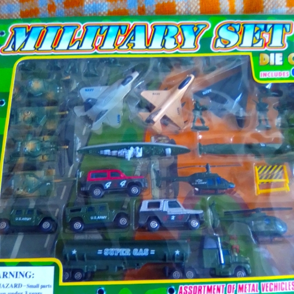 Military Diecast Set